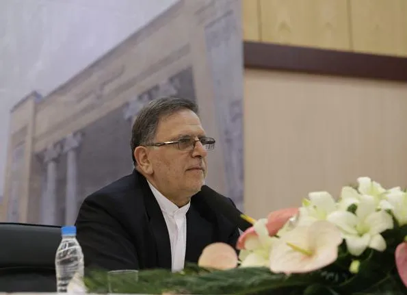 سیف: بانک مرکزی به پشتوانه دارایی‌های کاسپین خط اعتباری می‌دهد/ درحال پرداخت مطالبات مردم هستیم