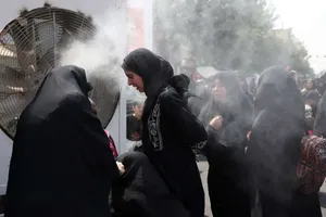 هشدار وزارت بهداشت به شرکت‌کنندگان مراسم تشییع / این توصیه‌ها از گرمازدگی جلوگیری می‌کند