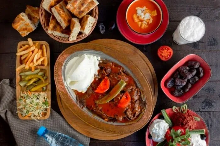 طرز تهیه اسکندر کباب اصل؛ خوشمزه و راحت