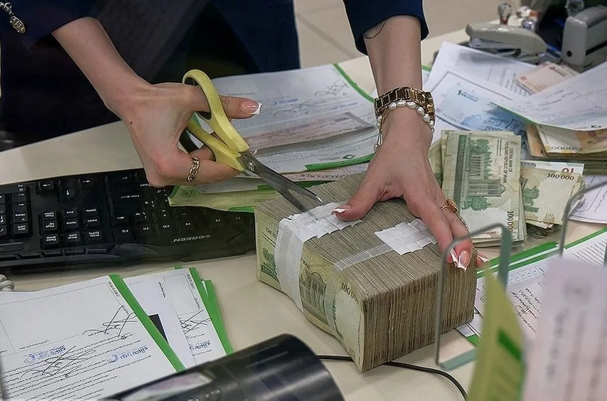 خبر خوش برای کارمندان/ واریز ۱۴ میلیون تومانی آغاز شد