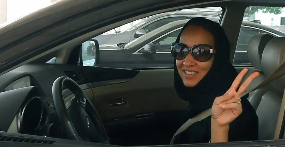 واکنش تند مردان عربستانی به رانندگی زنان