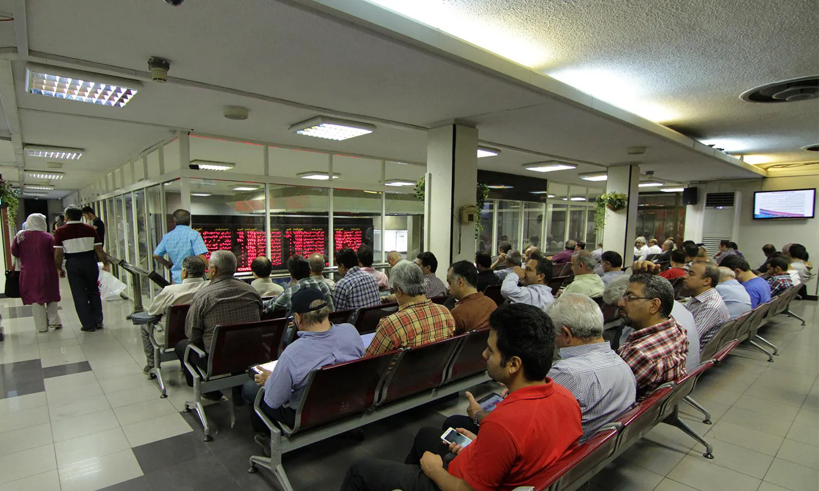 Tehran Stocks Gauge Ends Tuesday Trade 1.89% Higher