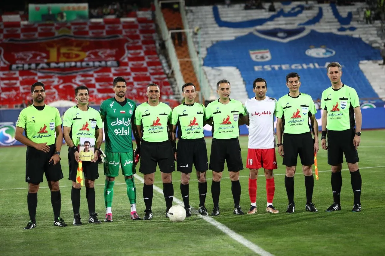 حضور عجیب کمک داور دربی در جشن قهرمانی پرسپولیس + فیلم