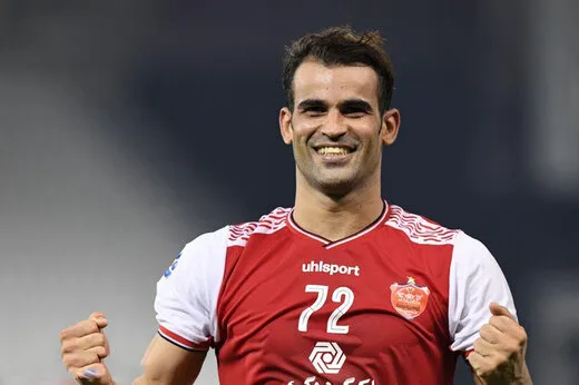 ستاره پرسپولیس تمدید کرد