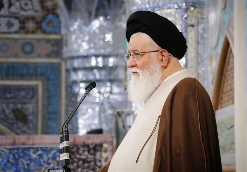 علم الهدی: تورم نتیجه تجمل گرایی است / سوداگری طلا و ارز جنایت اقتصادی محسوب می شود