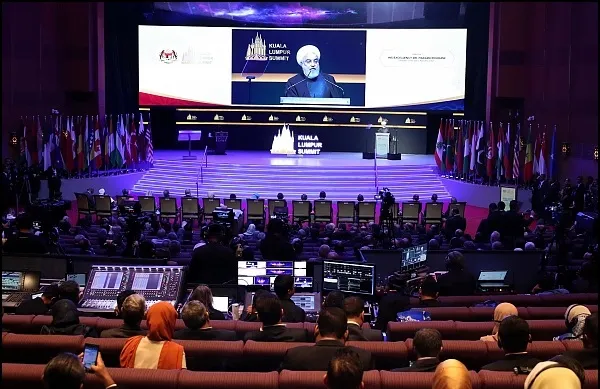 روحانی: اکنون ثبات به اقتصاد بازگشته است +فیلم