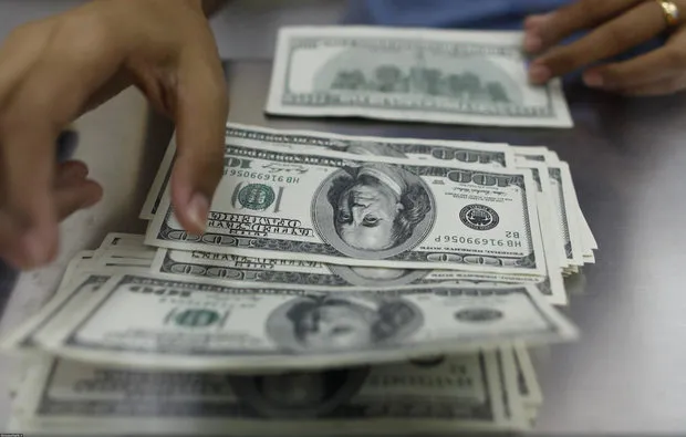 نرخ دلار در صرافی‌ها به ۳۸۷۹ تومان رسید