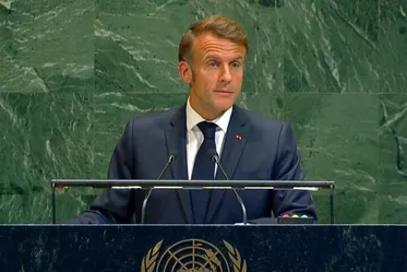 Macron to hold meeting with Iran president over UN sanctions
