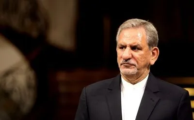 حضور جهانگیری در مراسم ترحیم پدر مدیرعامل کشتیرانی ایران