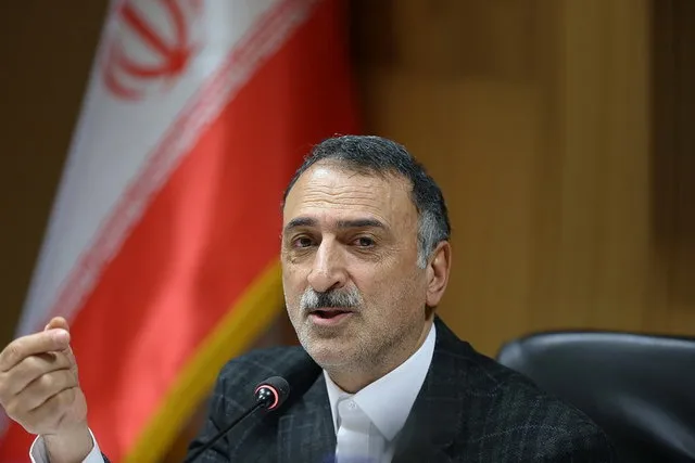 مدیران مدارس باید توسط معلمان انتخاب شوند