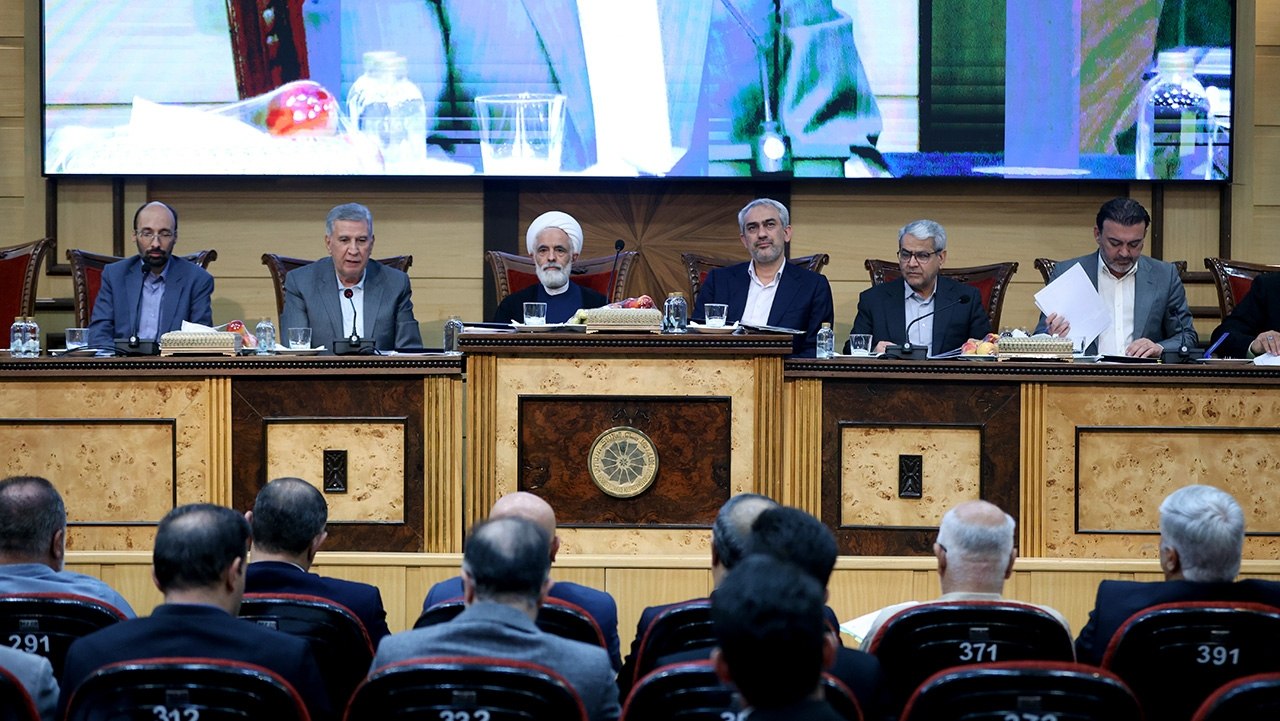 عوارض ۱۲ در هزار حذف نمیشود؟ | مدنیزاده: دستگاهها ملزم به اجرای قانون هستند عوارض ۱۲ در هزار حذف نمیشود؟ | مدنیزاده: دستگاهها ملزم به اجرای قانون هستند