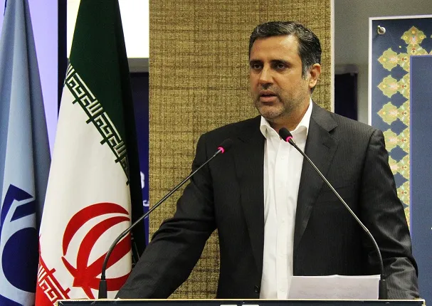 دستور سیف برای بررسی عملکرد دو بانک در عملیات اسلامی/ پژوهش در زمینه نظام بانکی گسترده‌تر شود