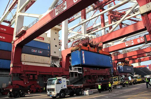 Iran rises technical-eng. services’ export to neighbors