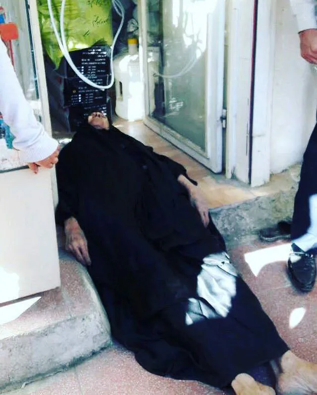 حمله ماموران به دستفروش اهوازی با شوکر