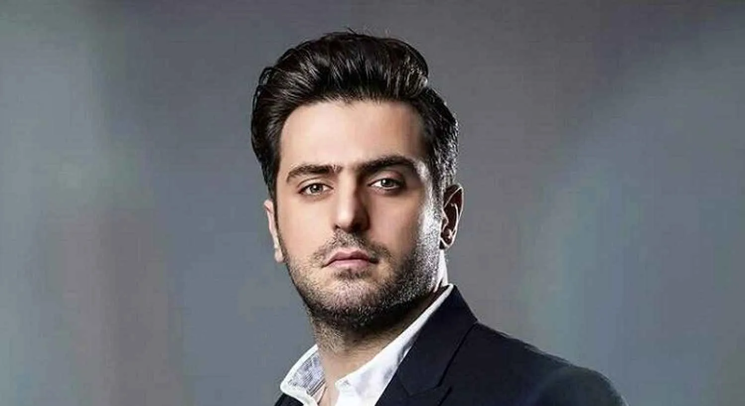 موتور سواری مجری معروف در خیابان های تهران + فیلم
