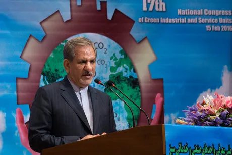 جهانگیری: دست بانک‌ها برای وام به تولید باز است