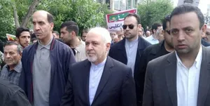 ظریف در راهپیمایی ۲۲بهمن +فیلم