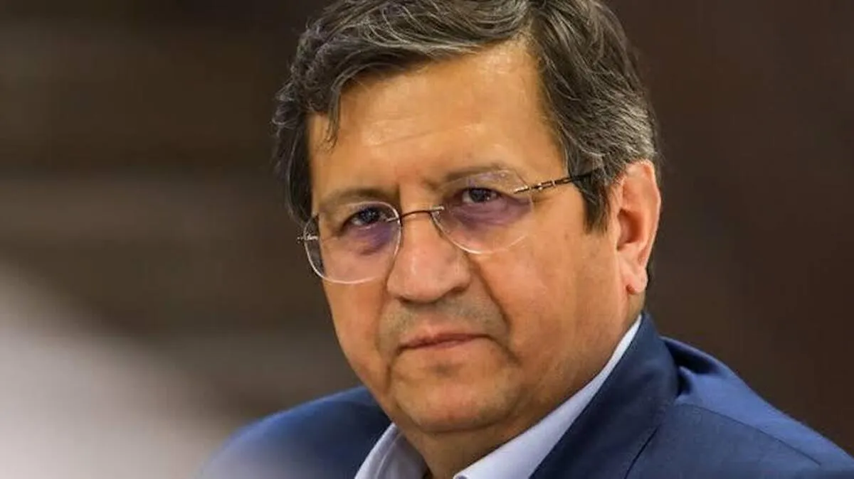  همتی: اختلاف قیمت ارز آزاد و نیما باید به حداقل برسد