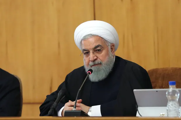 روحانی: بهترین مکان برای درمان خانه است