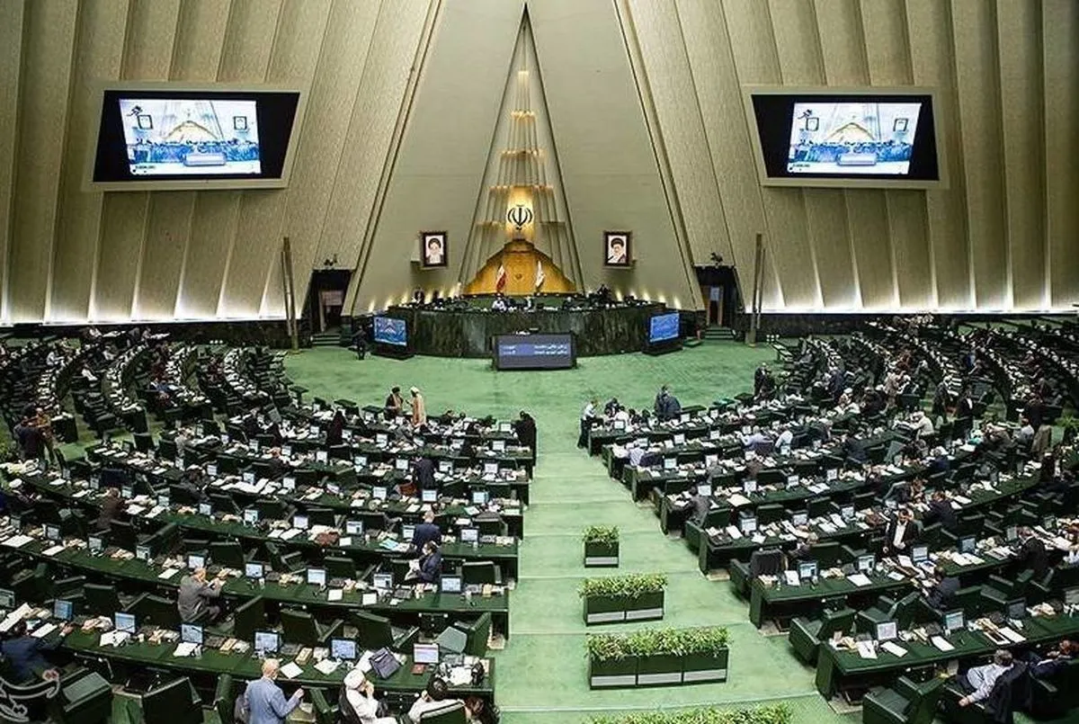درخواست بررسی لایحه حجاب در کمیسیون ویژه مجلس به رای گذاشته می‌شود