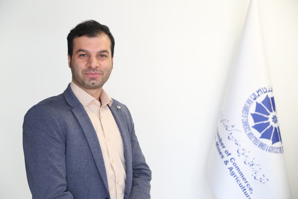 نیکزاد: حتی در صورت توافق، اقتصاد ایران با تورم فزاینده و افزایش هزینه تولید روبه‌رو است