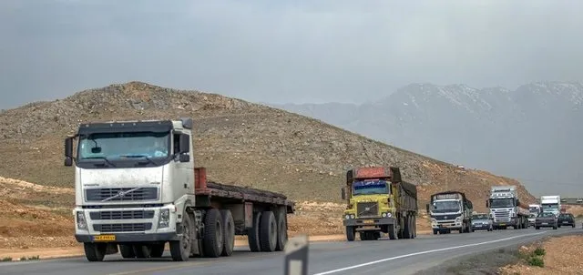 مطالبه کامیون‌داران محقق شد