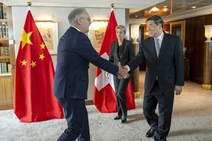 Chinese, US officials meet in Geneva for trade talk