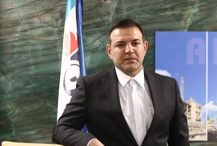 برکناری عزیزی خادم رسمی شد