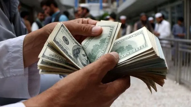 دستگیری گسترده دلالان ارز در تهران