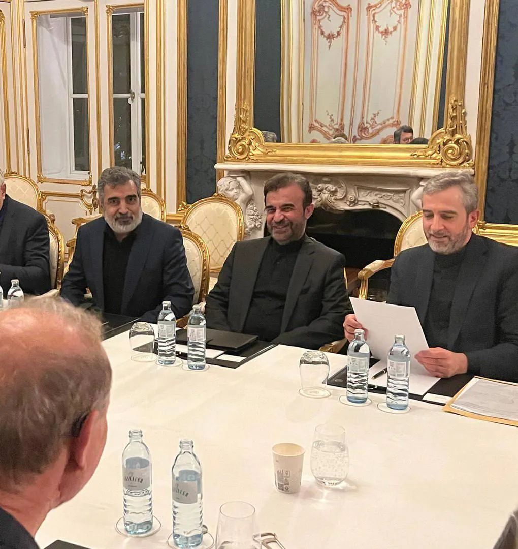 باقری با مورا دیدار کرد