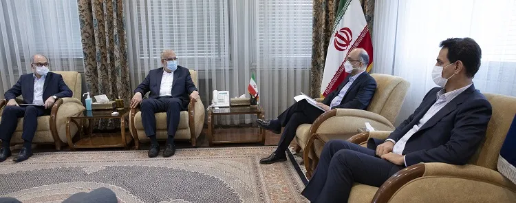 تجلیل وزیر نفت از بانک ملت به عنوان اثرگذارترین بانک در حوزه انرژی