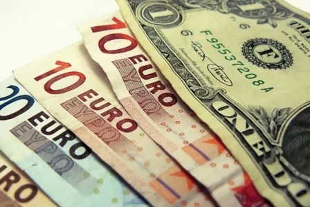 حمایت خارجی از قیمت دلار