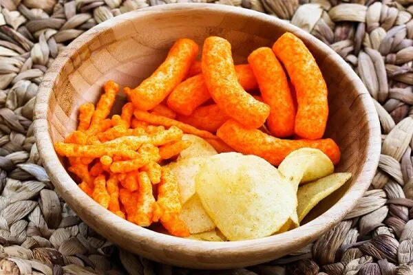چیپس و پفک سیستم ایمنی بدن را ضعیف می‌کند؟