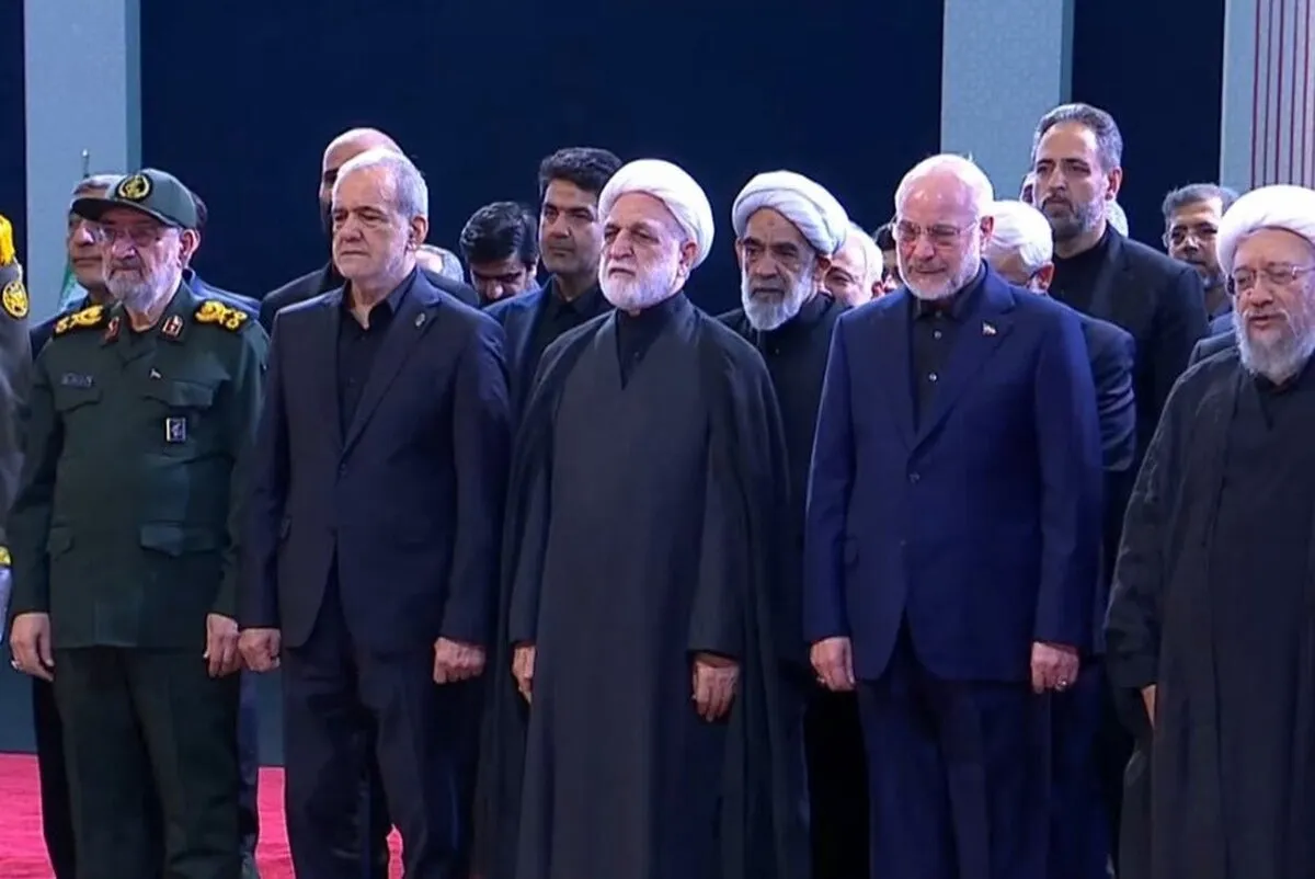 غیبت معنادار خاتمی، احمدی‌نژاد و روحانی در مراسم وداع با رهبر شهید