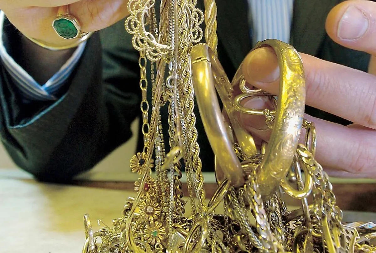 پیش‌بینی جدید از آینده طلا/ طلا بخریم یا نه؟