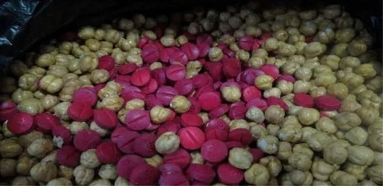 کشف شیوه‌های جدید قاچاق مواد در فرودگاه +عکس