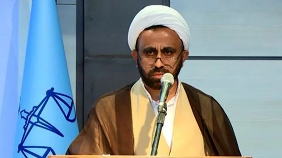 اخذ تعهد از عفوشدگان صحت ندارد