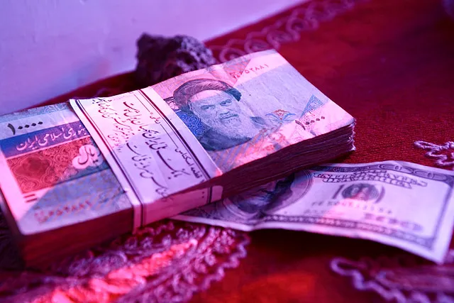 ایران رکورددار افت‌ارزش پول‌ملی