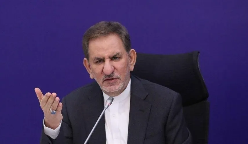 جهانگیری: فروش نفت خارج از مجاری قانونی دولتی خطاست