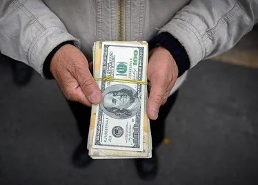 پیش‌بینی قیمت دلار پس‌از مذاکرات‌هسته‌ای