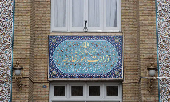 واکنش ایران به امضای لایحۀ تحریم‌ها توسط ترامپ
