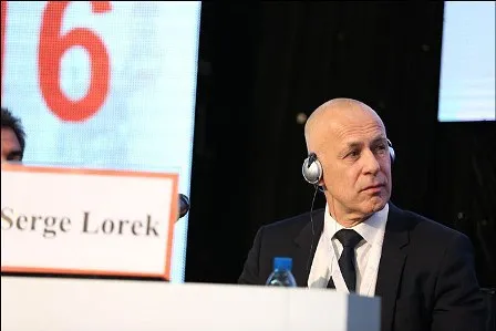 مقام ارشد توتال: درحال مذاکره با ایران برای سرمایه گذاری در بخش پتروشیمی هستیم