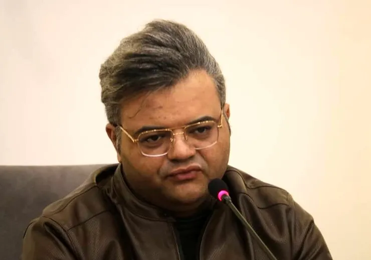 بیرون کردن جنجالی خواننده ایرانی از برنامه تلویزیونی در آذربایجان + فیلم