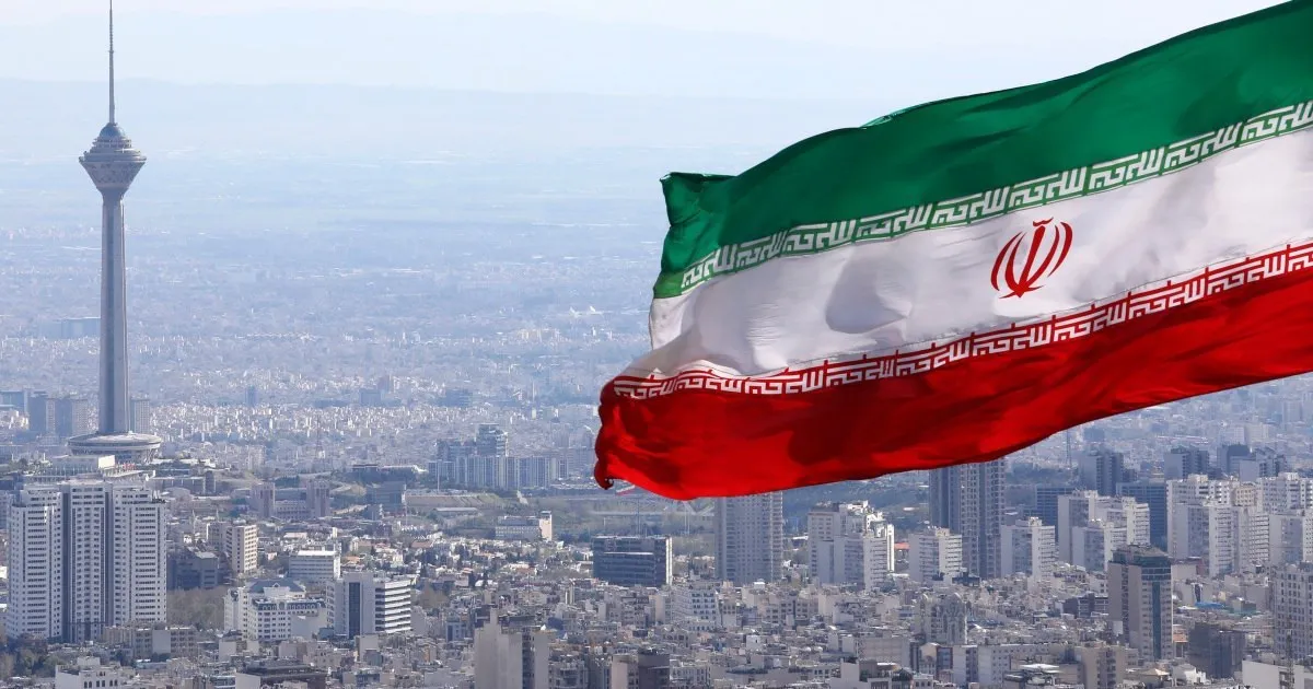 توضیحات سازمان زیباسازی درباره چاپ برعکس پرچم ایران