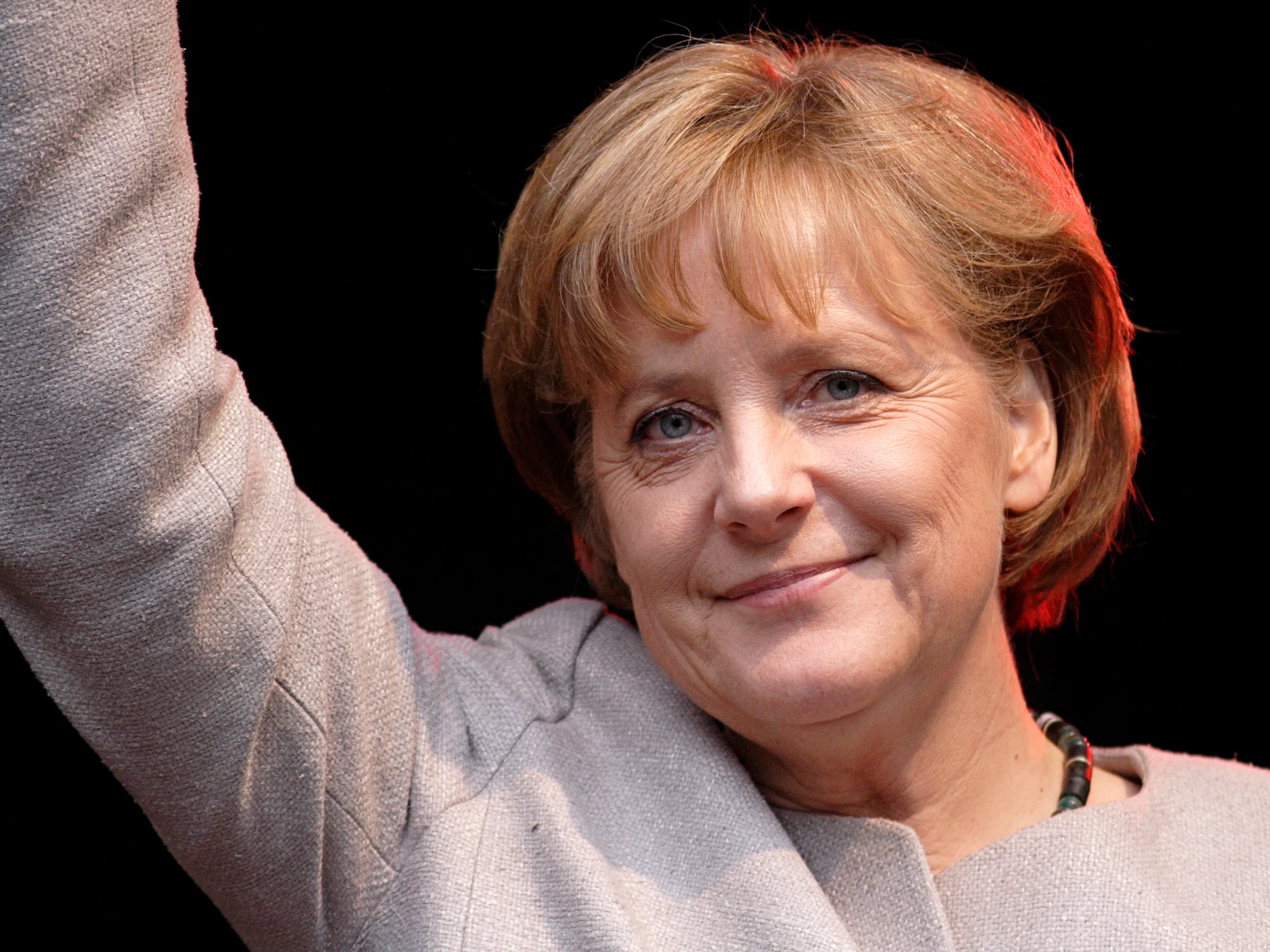 Merkel Faces Party Critics as Plan for New Coalition Takes Shape