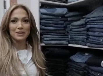 جنیفر لوپز و اتاق عجیبش! +تصاویر