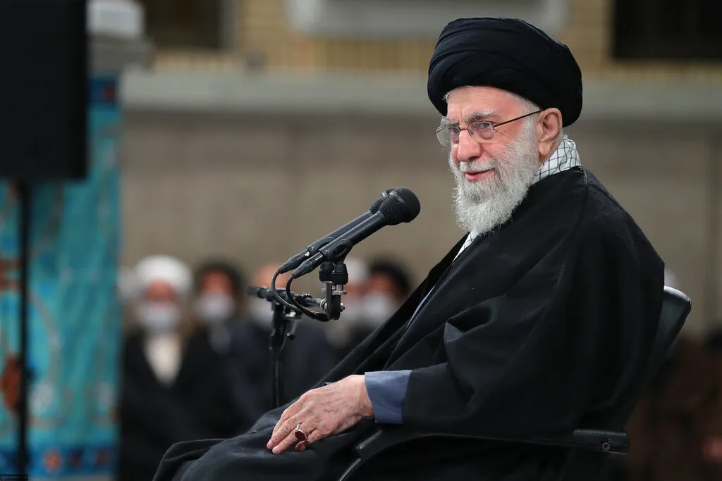جمعی از کارگران فردا با رهبر معظم انقلاب دیدار می‌کنند