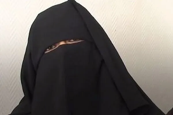 تصاویر بدون حجاب خطرناک ترین زن فرانسوی عضو داعش / با پیش قراول زنان فرانسوی عضو داعش آشنا شوید
