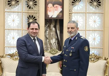 Top General Warns Enemy of Heavy Losses in Event of Attack on Iran