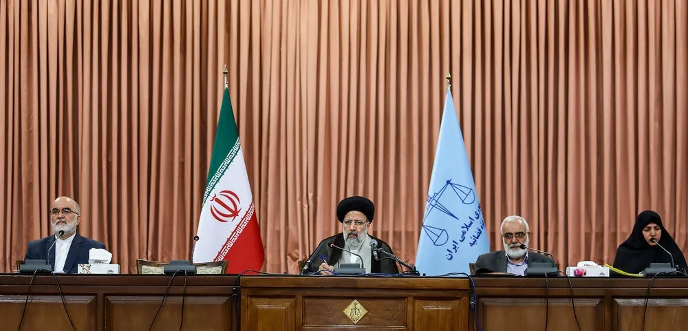 گزارش رئیس سازمان بازرسی درباره تخریب یک آلونک در بندرعباس